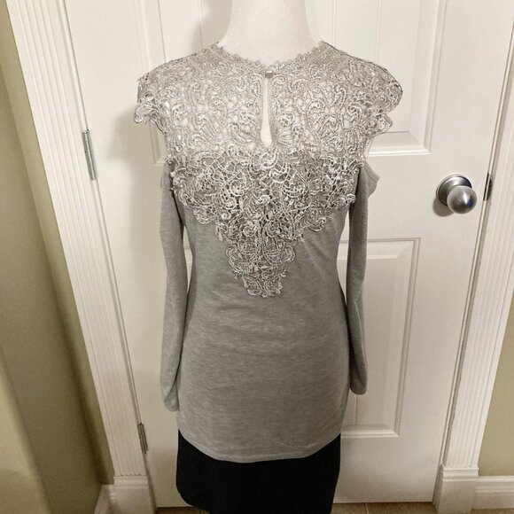 YOINS Heathered grey cold-shoulder lace top ~ SMALL MEDIUM peak-a-boo shirt - Picture 14 of 14